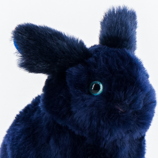 Peluche lapin réaliste vue de face pour enfant, La Pelucherie 
