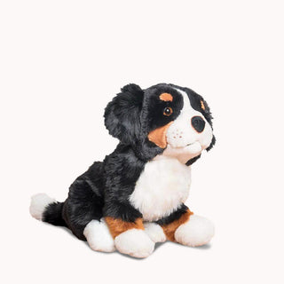 Ma peluche chien Ferdinand assis vue de trois quart pour enfant et bébé, La Pelucherie 